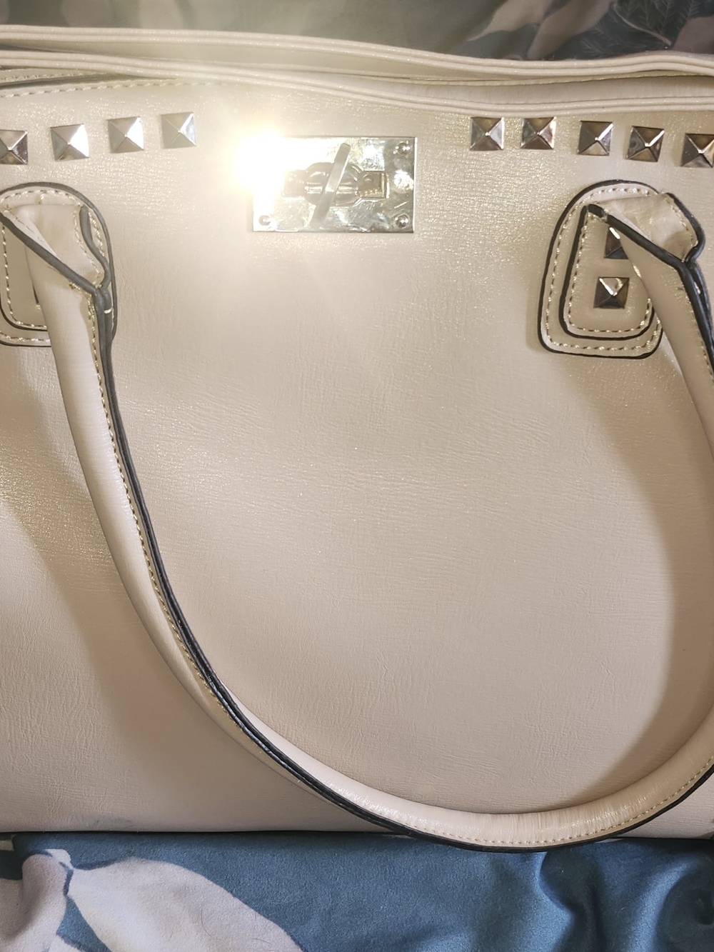 Elegant Cream Shoulder Bag with Silver Stud Accents